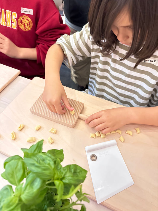 22/Nov Family Clay Play: Pasta & Pottery 10.30-12.30 (Sat)